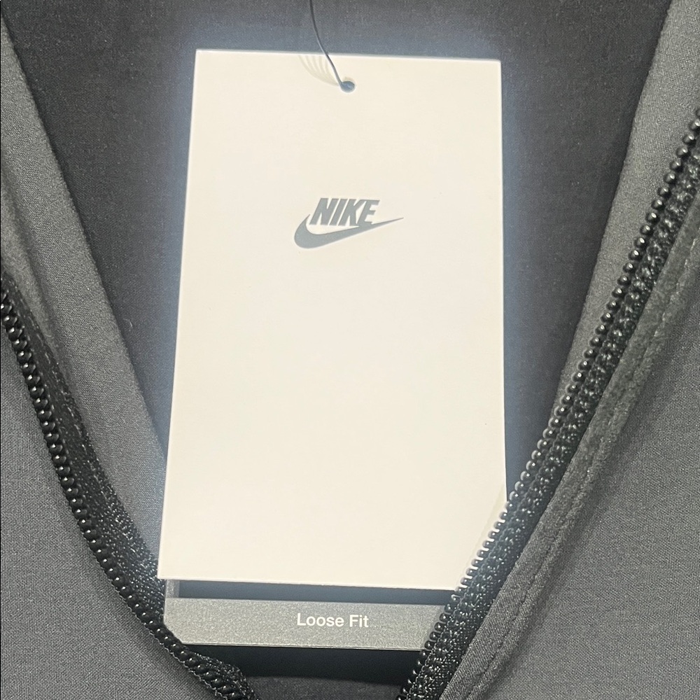 Nike Tech Black & Dark Grey Men’s Size Medium loose fit Zip-up Windbreaker - Picture 4 of 14